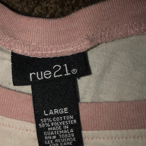RUE 21 Long Graphic T-shirt - Picture 3 of 3